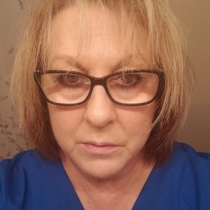 Meet your Posher, Mechelle